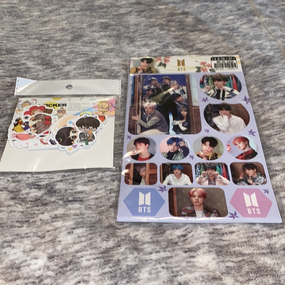 BTS Fan Merchandise Set NEW - Picture 4 of 10